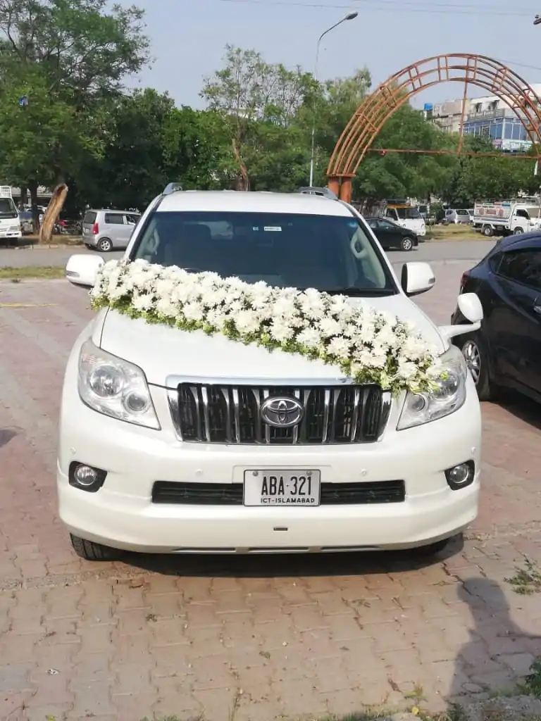 Best Car Decoration - SendFlowers.pk