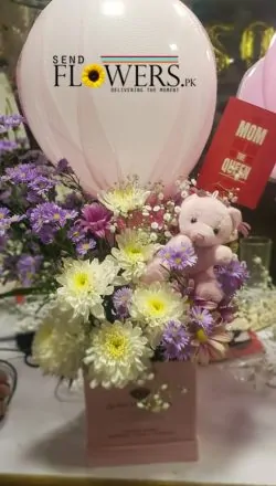 online mother's day best flowers delivery Lahore
