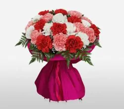 Delivery of Colors of Love Bouquet in Pakistan