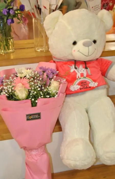 Send Combo of Teddy, Cakes & Birthday Gifts