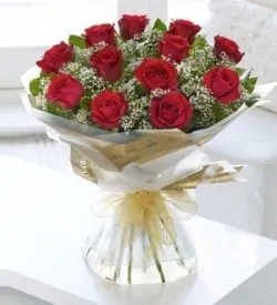 Valentine's Day Flowers in Pakistan - SendFlowers.pk