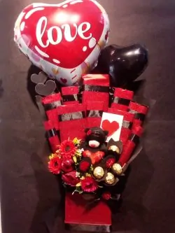 Send Chocolates in Pakistan - SendFlowers.pk