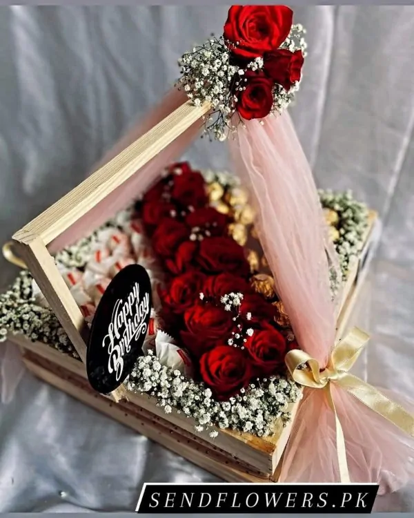 Premium Mother's Day Basket_sendflowers.pk