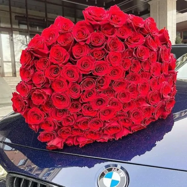 Luxury 200 Roses Bouquet