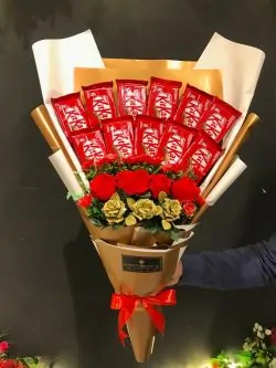 KitKat Chocolate Bouquet with Love