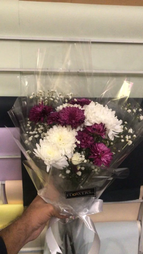 Chrysanthemum Flowers - Sendflowers.pk