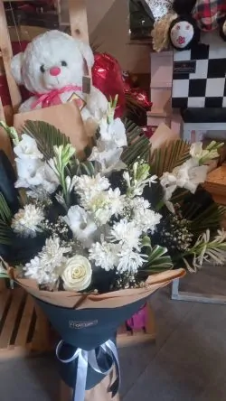 Blossom Floral - Sendflowers.pk