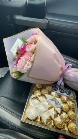 Mix Flowers Bouquet - Sendflowers.pk