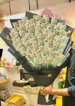 Online Eidi Gift Delivery - Sendflowers.pk