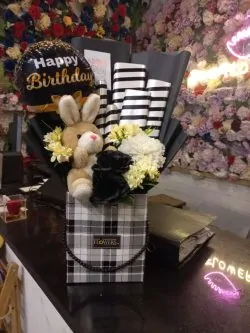 Chocolates Gift - Sendflowers.pk