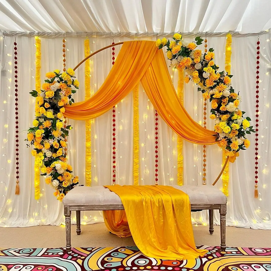 Flowers Arch in Lahore - Sendflowers.pk