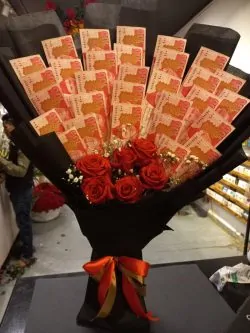 Money Flowers Gift - SF Pakistan