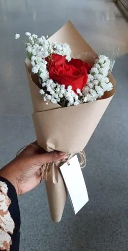 Mini Bouquet Delivery - SF Pakistan