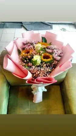 Valentine Bouquet Delivery - SendFlowers.pk