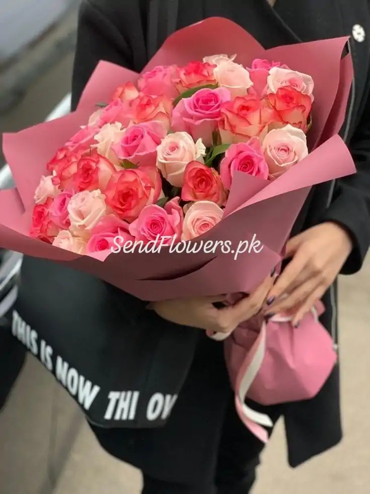Mother's Day Bouquet Islamabad - SendFlowers.pk