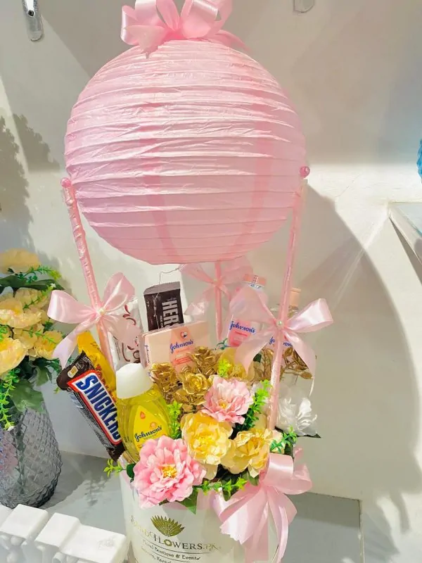 Its a Girl Gift Hamper for New Born - SendFlowers.pk