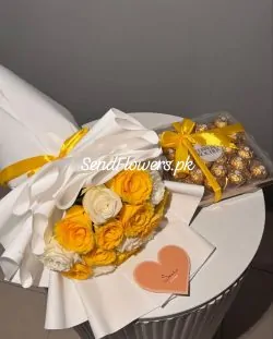 Customized Gifts Lahore - SendFlowers.pk