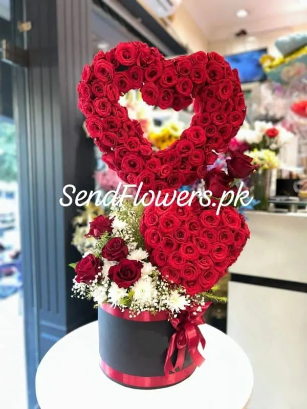 Anniversary Flowers Online Faisalabad - SendFlowers.pk