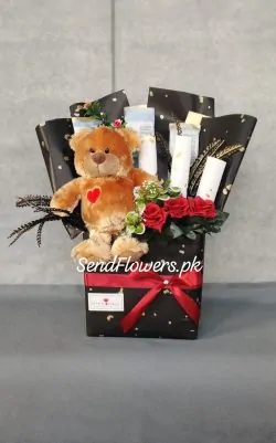 Valentine's Day Gifts Delivery Lahore - SendFlowers.pk