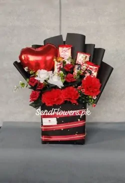Valentine Gifts Delivery Lahore - SendFlowers.pk