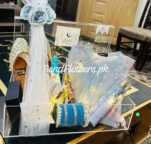Eid Presents for Her Lahore - SendFlowers.pk