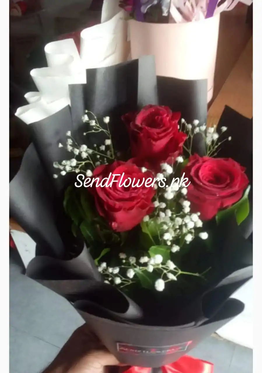 Flowers for Valentine's Day Lahore - SendFlowers.pk